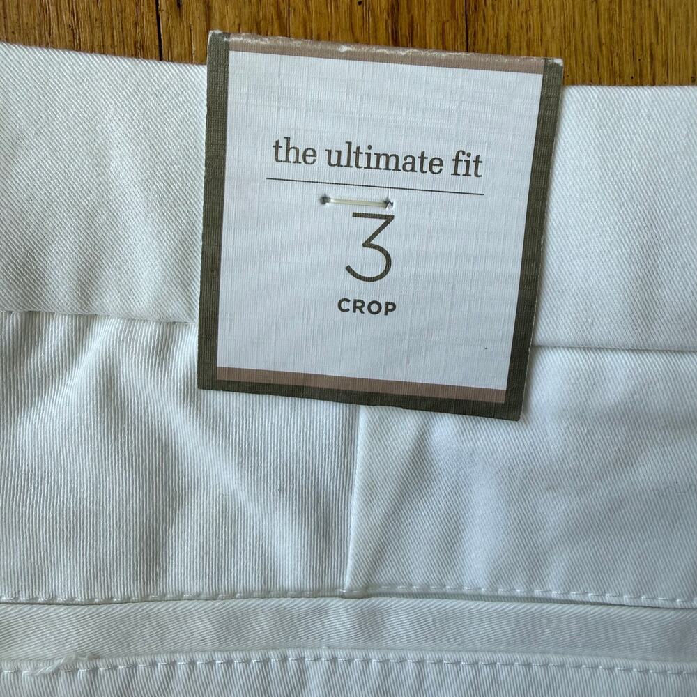 Chico's White Ultimate Fit Crop Pants Size XL/16 Classic Elastic Waist Slimming - Picture 3 of 13